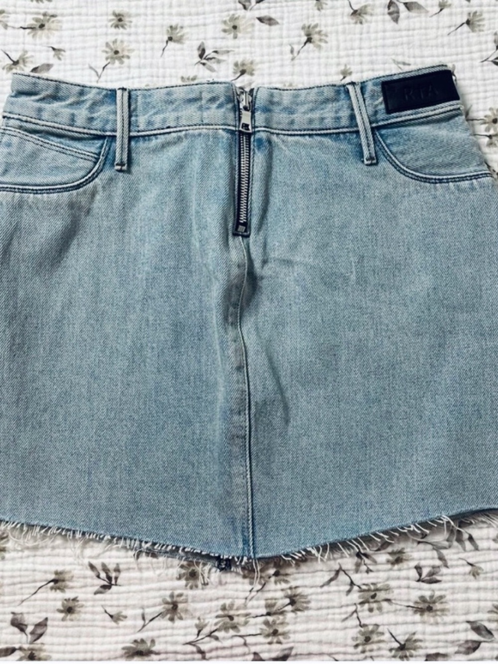RtA Simone Denim Mini Skirt. Size 4. NWT. - Picture 3 of 7